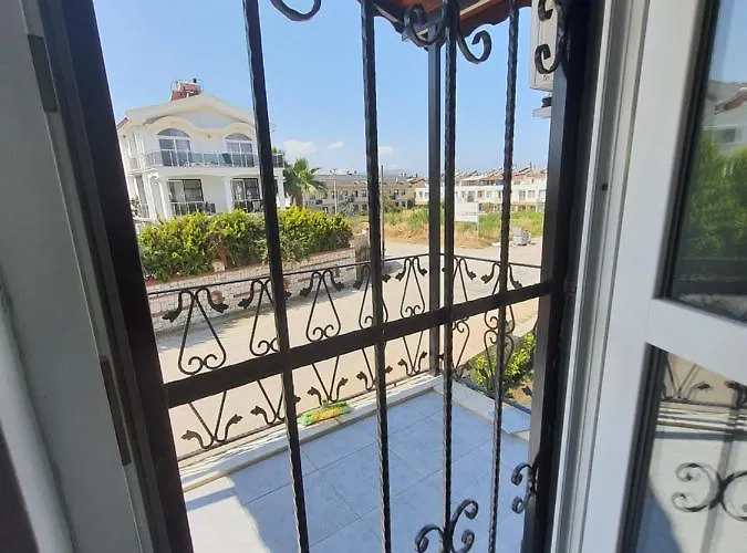 Bluberry Calis With Privat Pool * 费特希耶