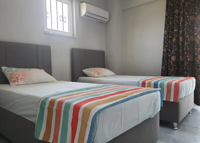 Bluberry Calis With Privat Pool 别墅 *